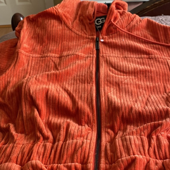 UGG  Jumpsuit - Picture 9 of 9